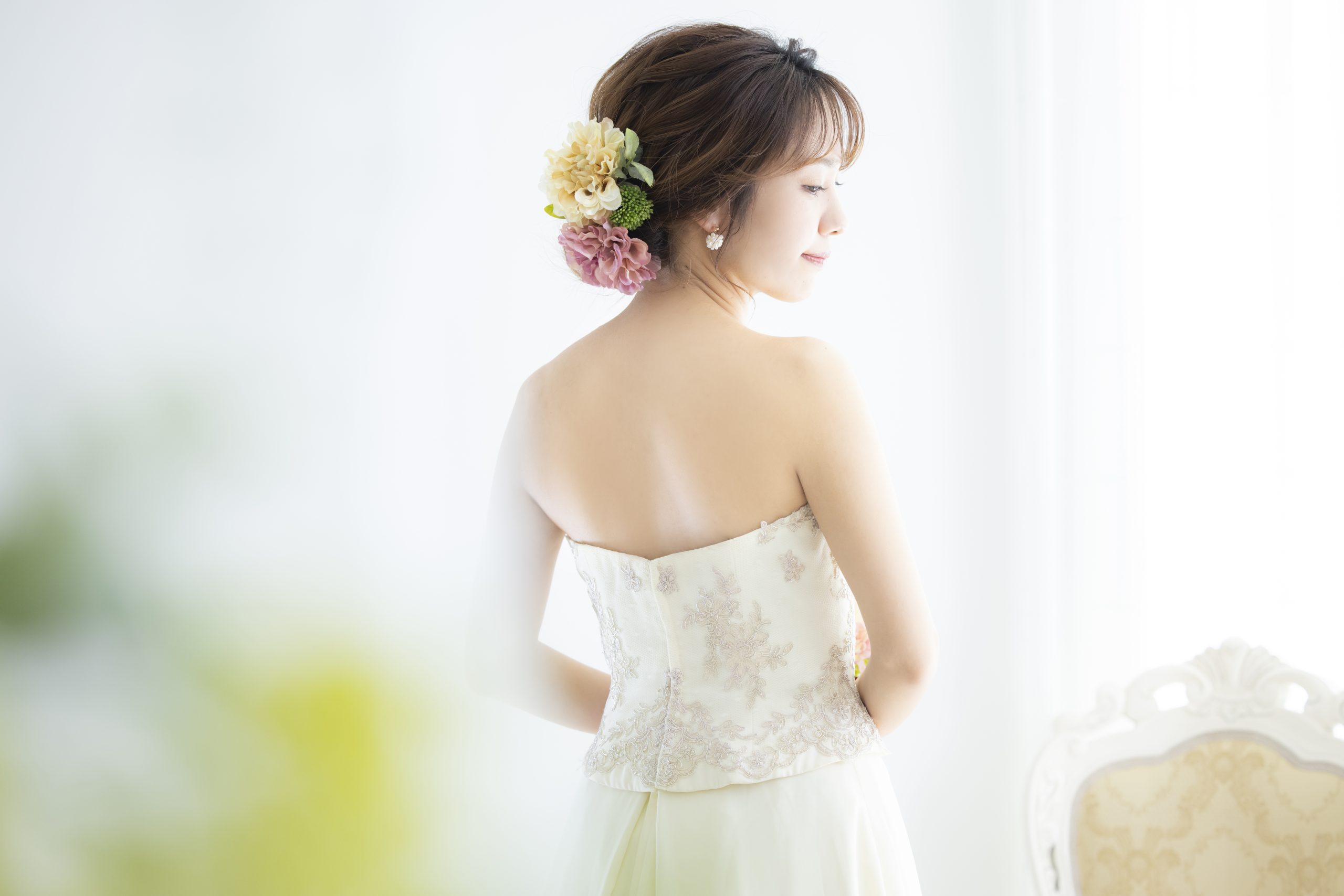 結婚式前の背中ニキビを徹底ケア｜ドレス姿を美しく見せるエステ